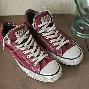 Converse All Star Burgundy Sneakers